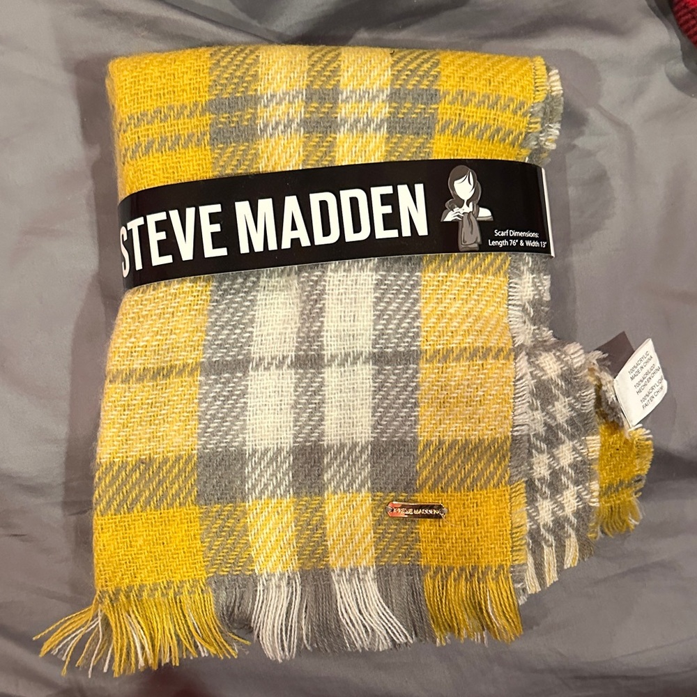 Steve Madden Vibrant Yellow and Gray Checkered Scarf
